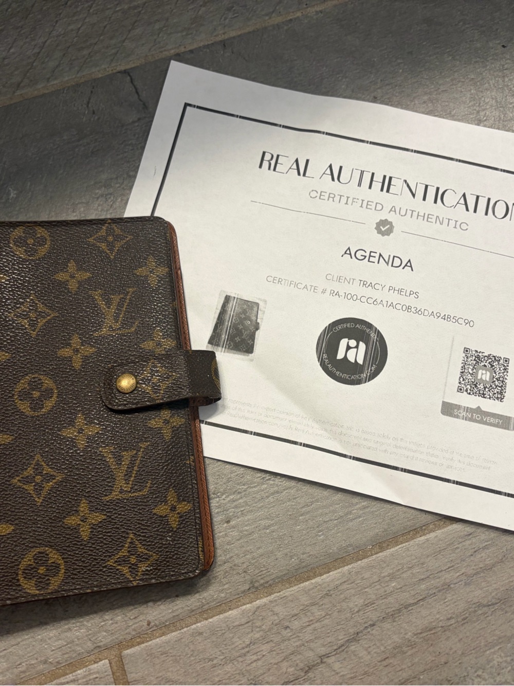 Louis Vuitton Brown Monogram Agenda Certificate Display